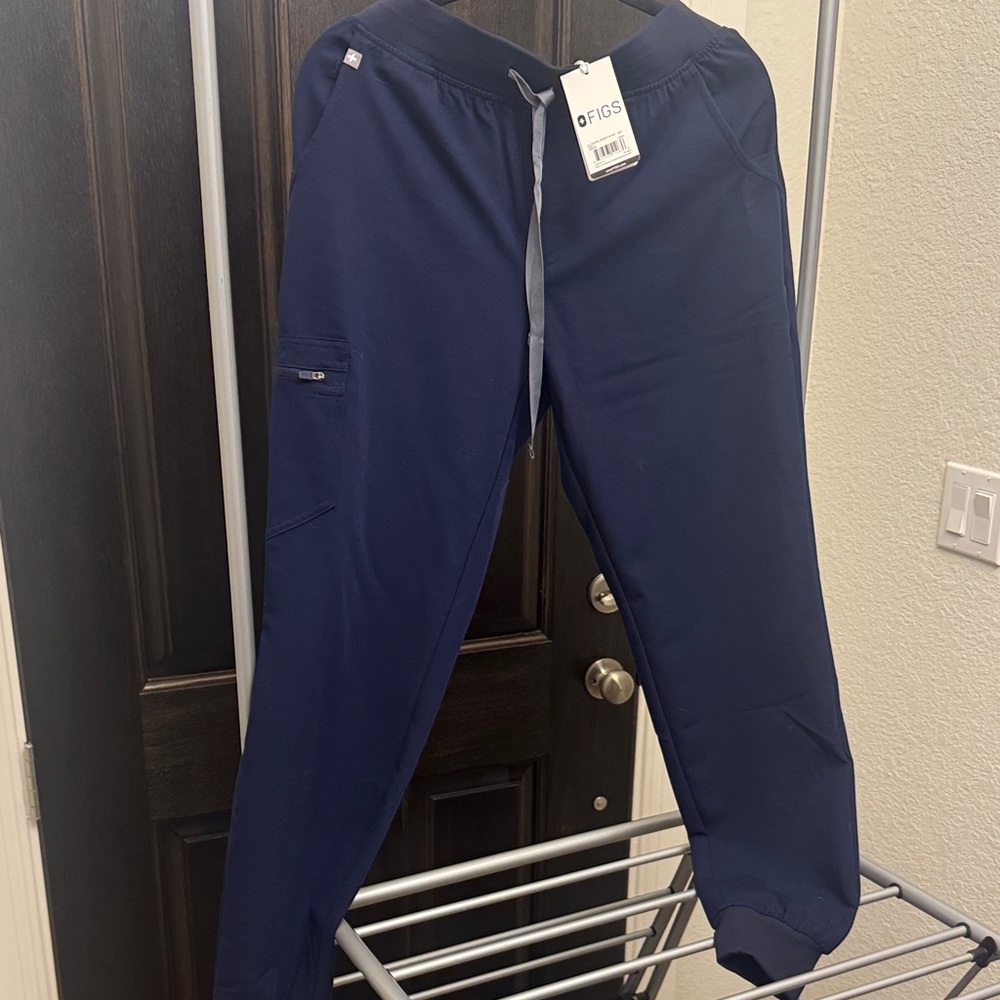 Figs Women’s Navy Zamora Jogger Scrub Pants, medium tall